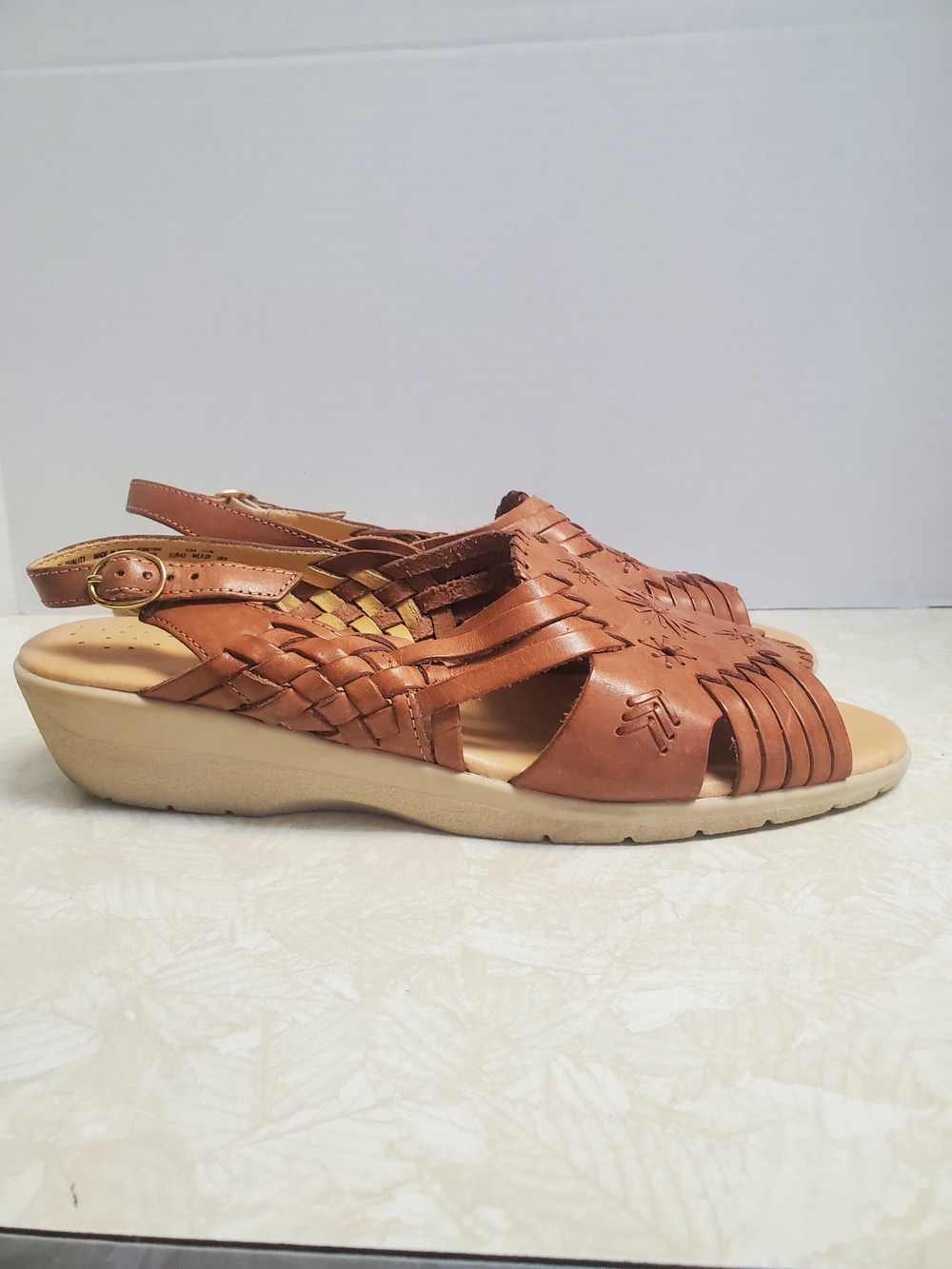 Womens COBBIE CUDDLERS Hurache Slingback Sandal